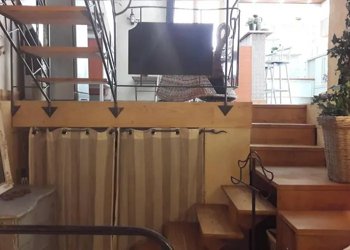 Appartement Joli Loft Dans Village Pittoresque Péret